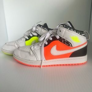 Used Jordan 1 mid Compensation Notebook (GS)